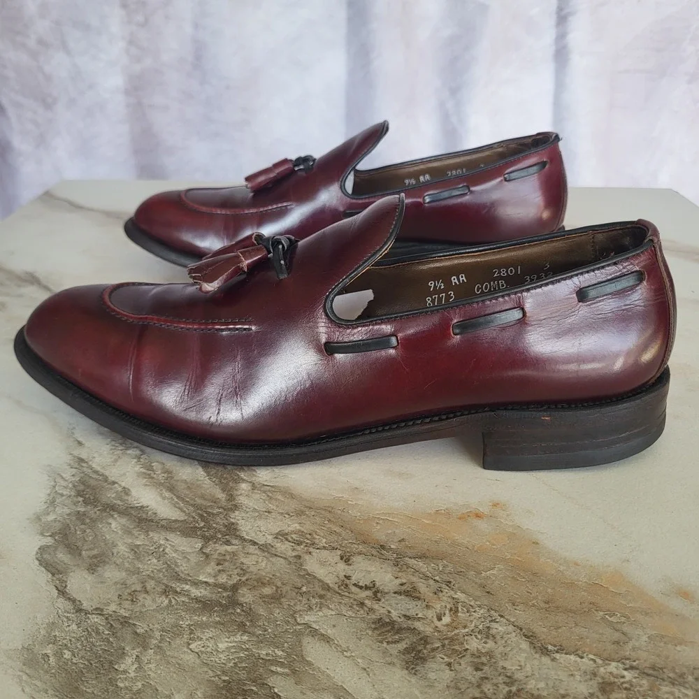 Allen Edmonds Saratoga Tassel Loafers Size 9.5 AA Oxeblood Red